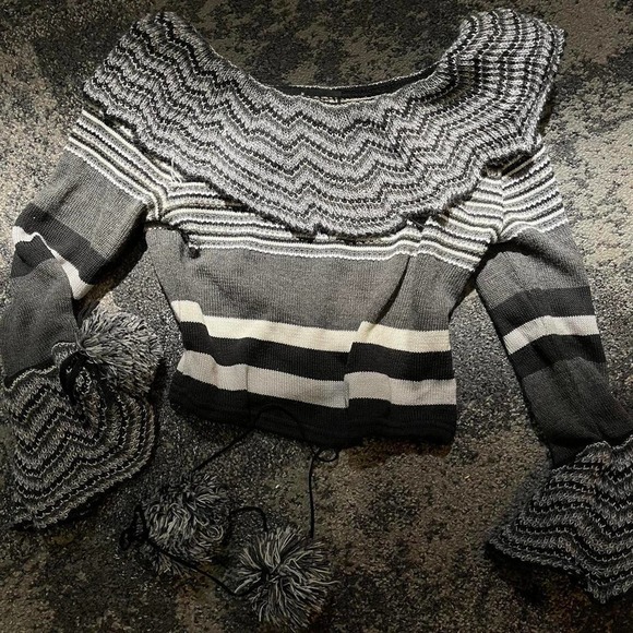 Vintage 2000s crop knit sweater (XS-M) - Picture 6 of 7